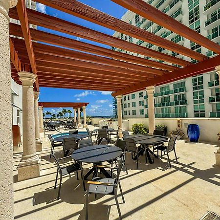 Elegant Centric Vibrant Pool Jacuzzi Free Parking Apartment Miami Bagian luar foto