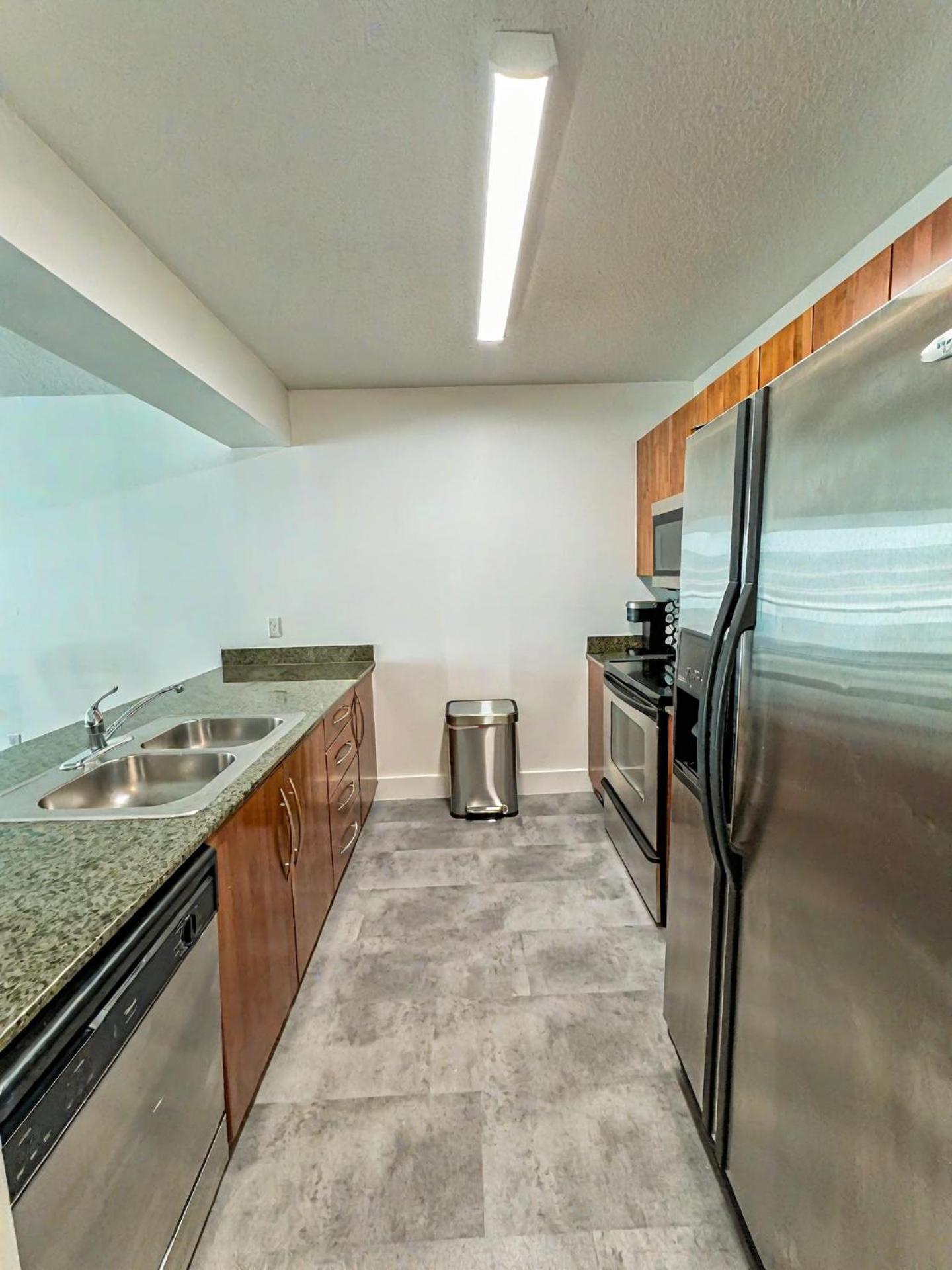 Elegant Centric Vibrant Pool Jacuzzi Free Parking Apartment Miami Bagian luar foto